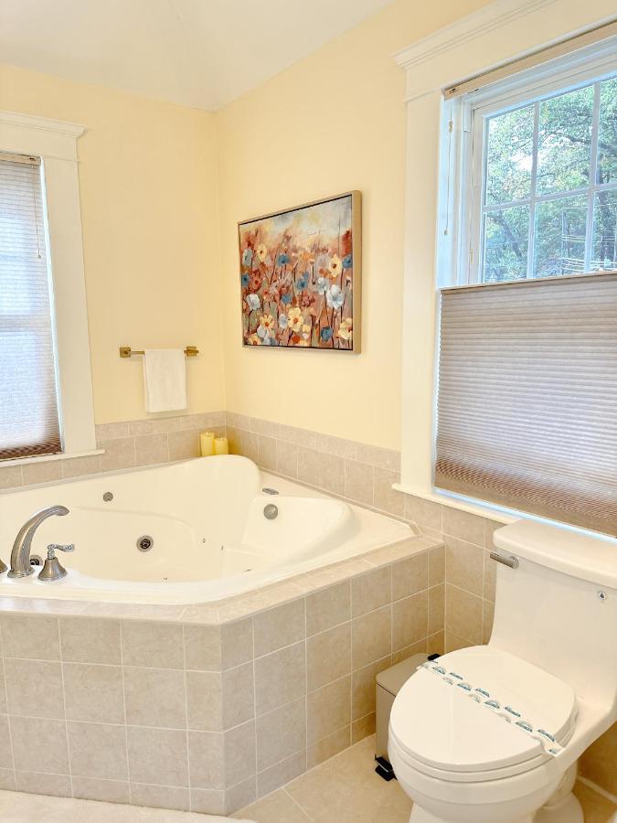 7 Mins Drive To Yale, Large Fenced Yard Villa New Haven Exterior photo
