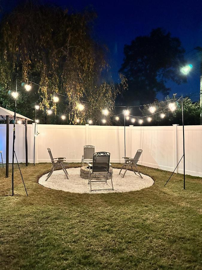 7 Mins Drive To Yale, Large Fenced Yard Villa New Haven Exterior photo
